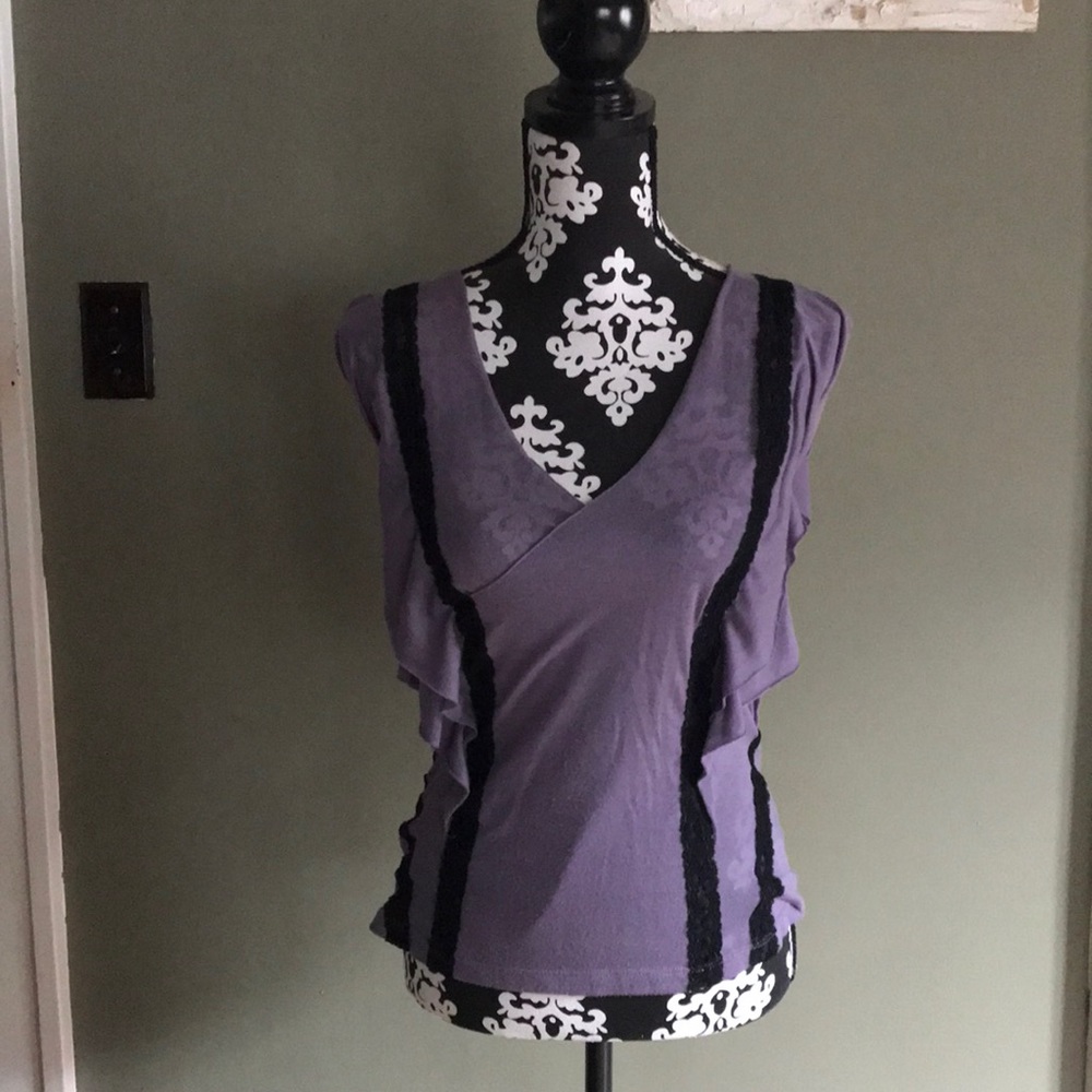 Urban outfitters lilac short sleeve top